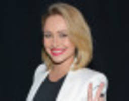 Hayden Panettiere Tries On Wedding Dresses For Brides Magazine - One